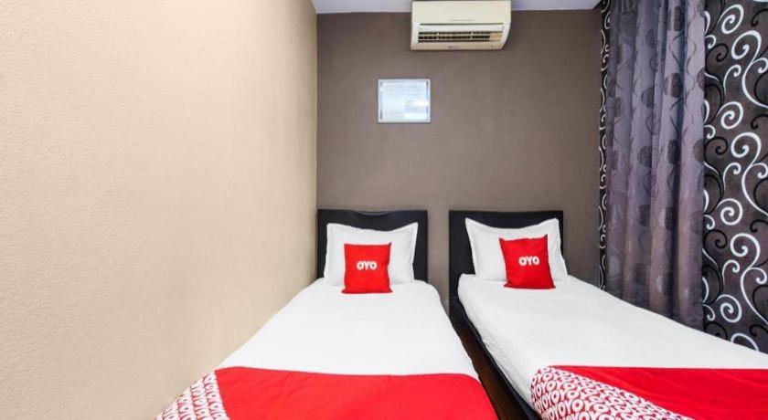 Oyo 44123 Hotel Al-Saif Kuala Kerai Экстерьер фото